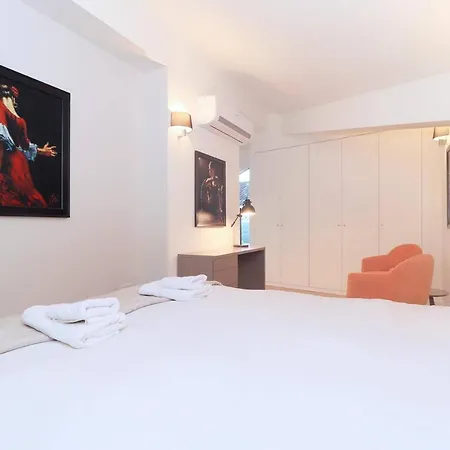 Del Parque Flats Exclusive Apartment