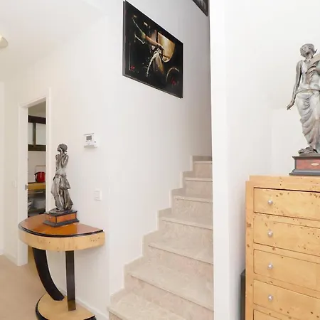 Del Parque Flats Exclusive Apartment *